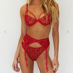 LOUNGE Juliette Maroon Embroidered Lingerie Set